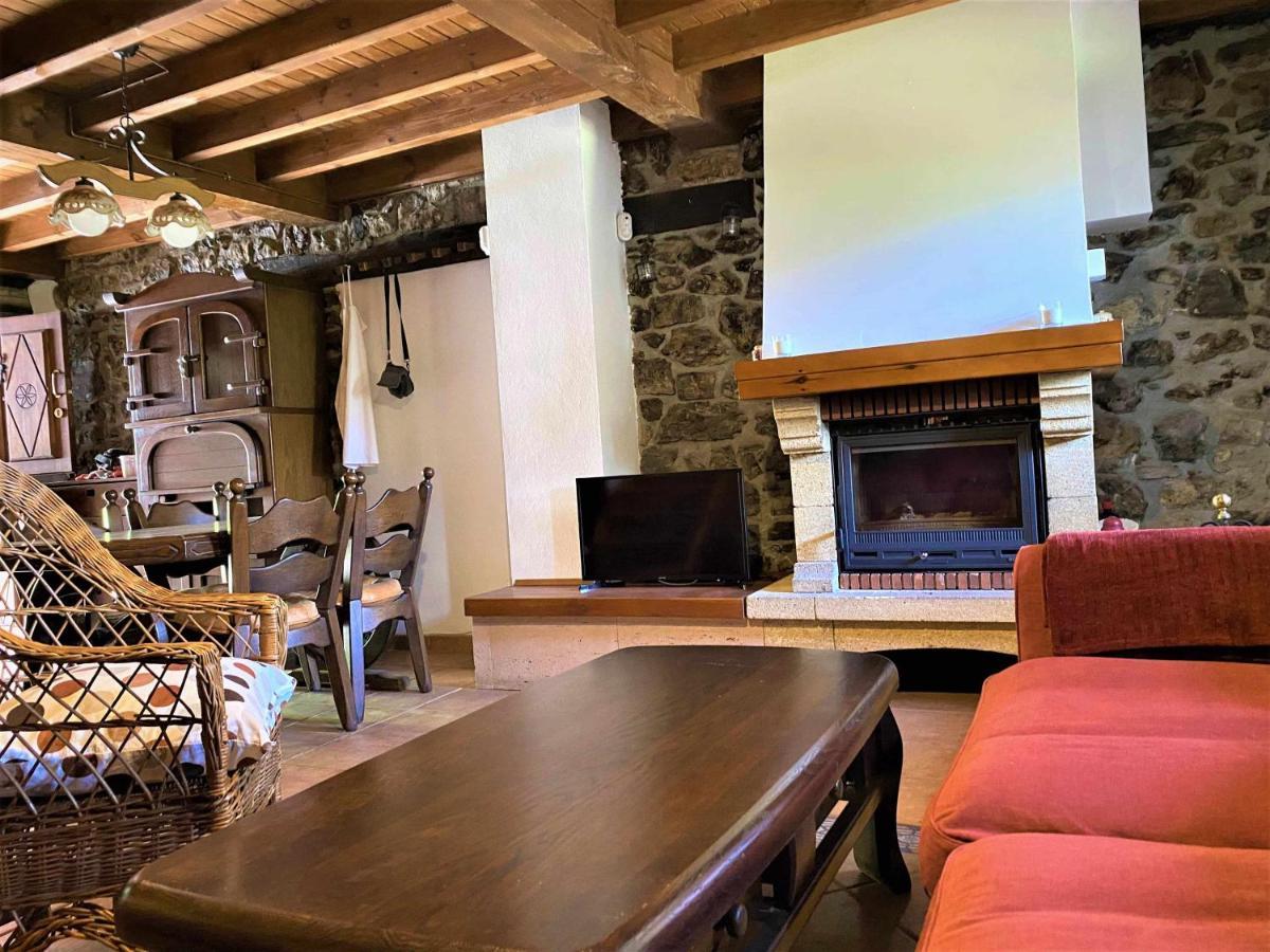 La Casina De Orfeo En Cuenco Onís Kültér fotó
